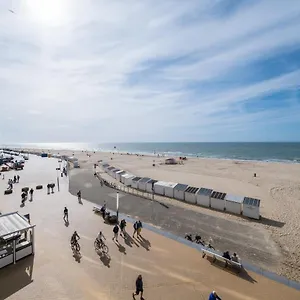 Appartement 2 Bedrooms With Magnificent Seaview And Free Parking, Oostende